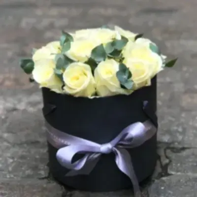 White Rose Hatbox